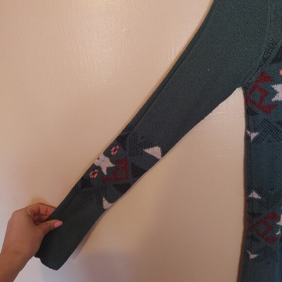 Hollister Size Small S Geometric Triangle Abstract Green Sweater Winter - Picture 8 of 9